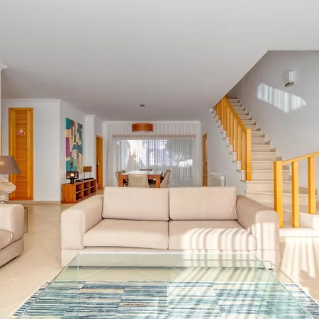 D'el Rey - A4 Apartment