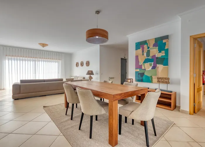 Daire D'el Rey - A4 *